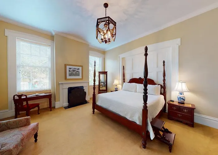 The Presidents' Quarters Inn Savannah