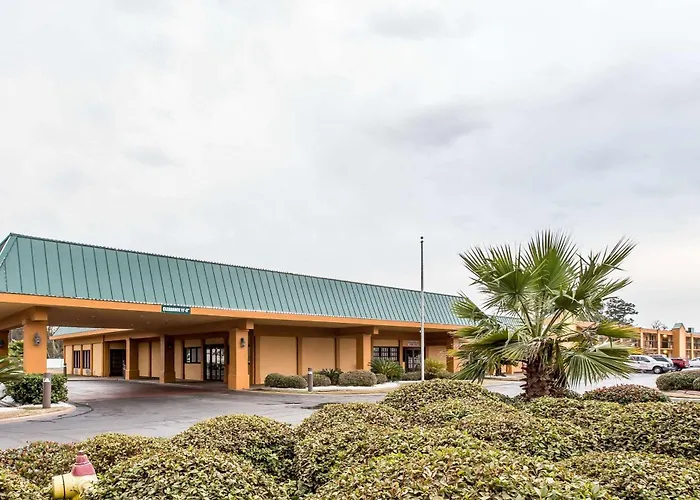 Quality Inn Savannah Midtown