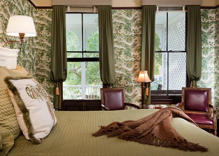 Azalea Inn And Villas Savannah