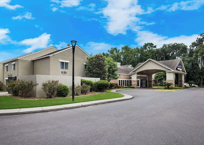 Mainstay Suites Savannah Midtown