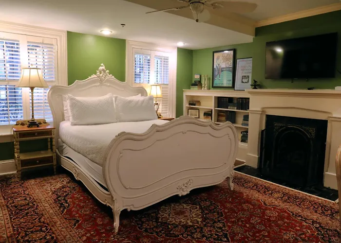 Justine Inn Savannah